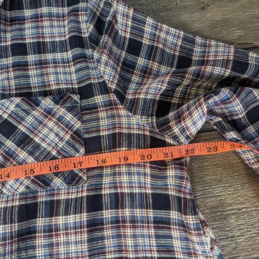 Altar'd State Oversized Medium High/Low Button Up - Picture 8 of 15